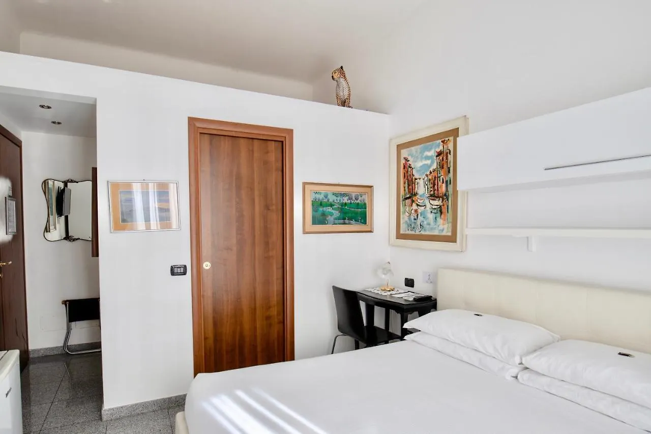 Aiello Suites Mailand 2*,